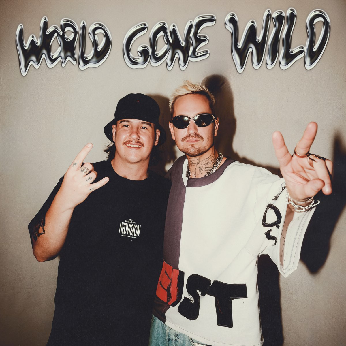 Robin Schulz & CYRIL feat. Sam Martin — World Gone Wild